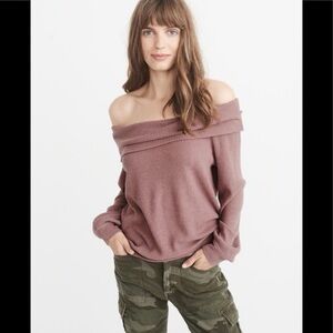 ABERCROMBIE & FITCH Ribbed Foldover Off The Shoulder Sweater Size S